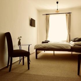 Restaurace Hotel Praha - Nižbor