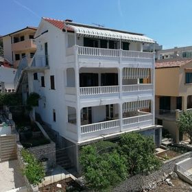 Apartments Lucija Ražanj