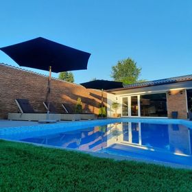 Koren Villa Akasztó