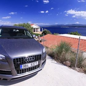 Robinson House Jimi Vela Planica