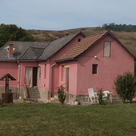 Hibiszkusz Ház Bekölce