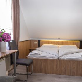 Nyúl-Ház Panzió és Étterem Ballószög