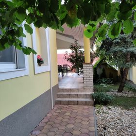 Szitakötő Apartmanház Eger