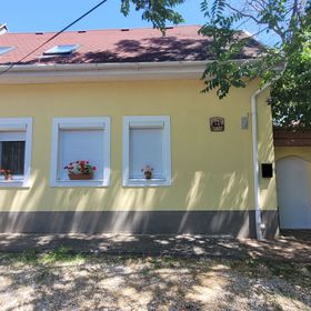 Szitakötő Apartmanház Eger