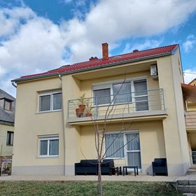 Stardust Apartman Pécs