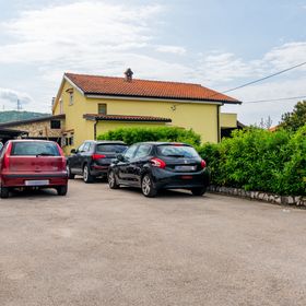 Apartmanok Családok Részére Medencével Krasica, Rijeka - 18059 Krasica