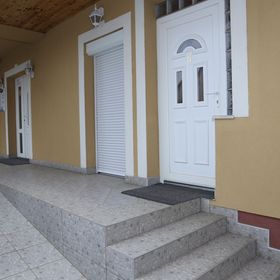 Kaiser Panzió Tápiószentmárton