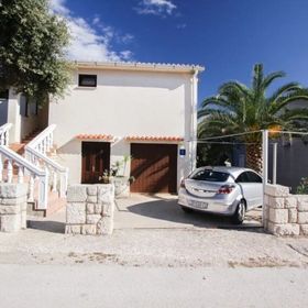 Apartments Javorka Povljana