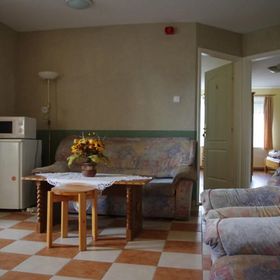 Hóvirág Panzió Porva