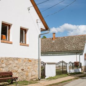 Jéhn - Levendula Apartman Óbánya