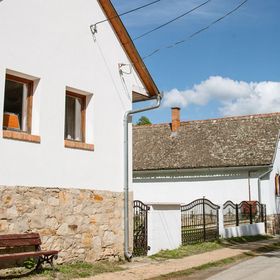 Jéhn - Levendula Apartman Óbánya