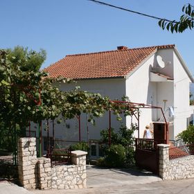 Apartmanok A Tenger Mellett Slatine, Ciovo - 9709 Slatine