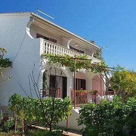 Apartmanok Parkolóhellyel Rogoznica - 17907