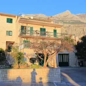 Apartmanok és Szobák Parkolóhellyel Makarska - 18028