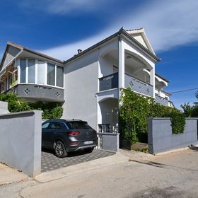 Apartmanok Parkolóhellyel Bibinje, Zadar - 18066 Bibinje