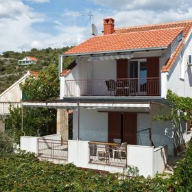 Apartmanok A Tenger Mellett Kanica, Rogoznica - 18134 Kanica