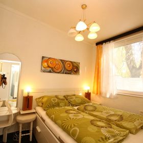 79 - Vízparti Vendégház Balatonszárszó