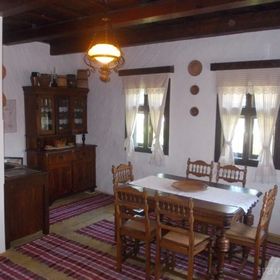 Casa Țărănească Irénke Bisericani