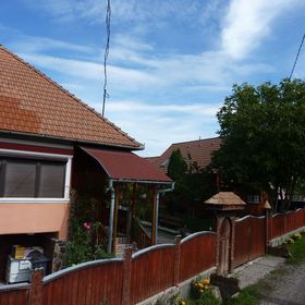 Casa de oaspeți Vadvirág Izvoare