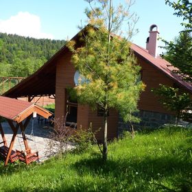 Casa la cheie Bíró Mária Izvoare