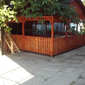 Gold Fayen House Tureni