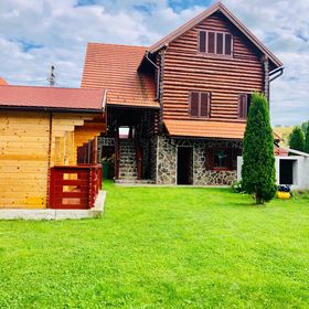 Cabana Dzsesszika és Erik Cașinu Nou