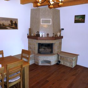 Casa la cheie Csíki Mónika Izvoare