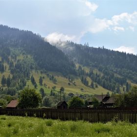 Casa mică Legendară Ghimeș