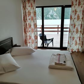 Complex Lacustru Eșelnița