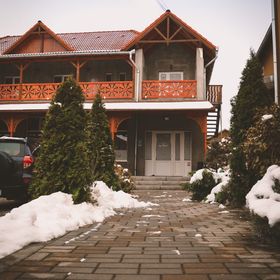 Restaurant & Pensiunea Máté Corund