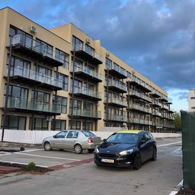 Studio Gul Mona Saturn