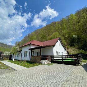 Casa Lirca Răstolița