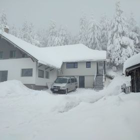 Apartament Major Izvoare