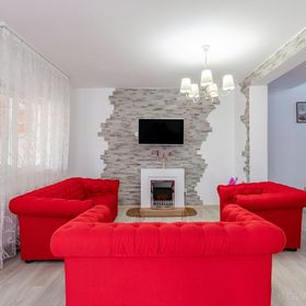 Căsuța cu Trandafiri 2 Slănic