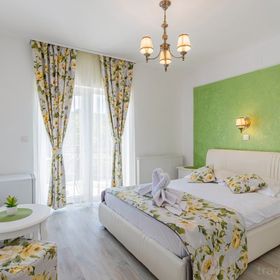 Căsuța cu Trandafiri 2 Slănic