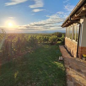 A Zöld Ajtós Ház Balatonlelle