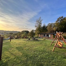 Bieszczadzka Osada Stanowisko domy z saunami i jacuzzi 