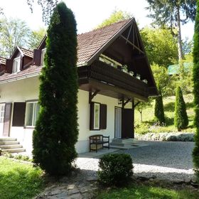 Casa la cheie Banucu Lívia Satu Mare