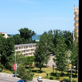 White by Solid Residence Mamaia