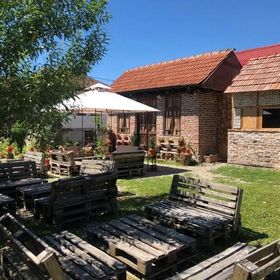 Casa de vacanță The Old Court 1830 Curtea de Argeș