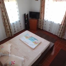 Casa de oaspeți La Caras Sulina