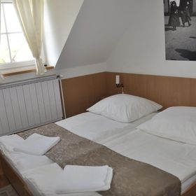 Tengerszem Panzió Bánk