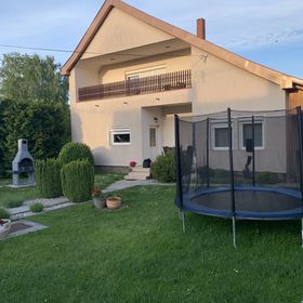 Pillangó Vendégház Balatonkeresztúr