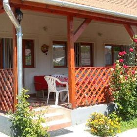 Rózsakert Apartman Poroszló