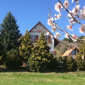 pARTvonal Apartmanház Balatongyörök