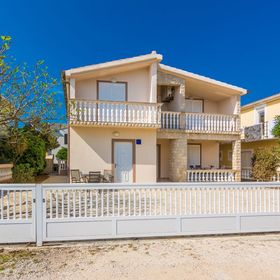 Apartments Bobeta Vir