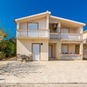 Apartments Bobeta Vir