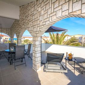 Apartments Bojana Vir