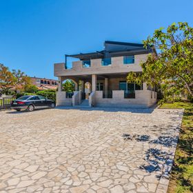 Apartments Mavracic Vir