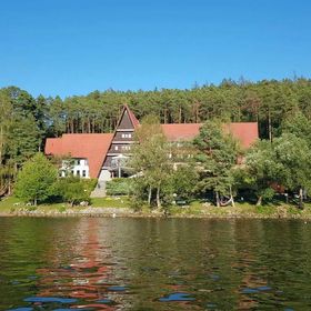 Hotel Laguna Neveklov